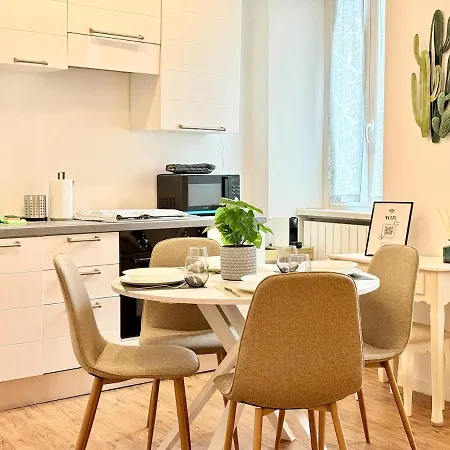 Apartament Alta - Porta Dipinta 16 *