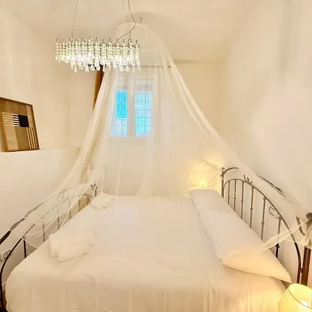 Apartament Alta - Porta Dipinta 16 *