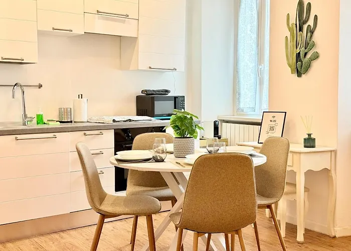 Apartament Alta - Porta Dipinta 16 *