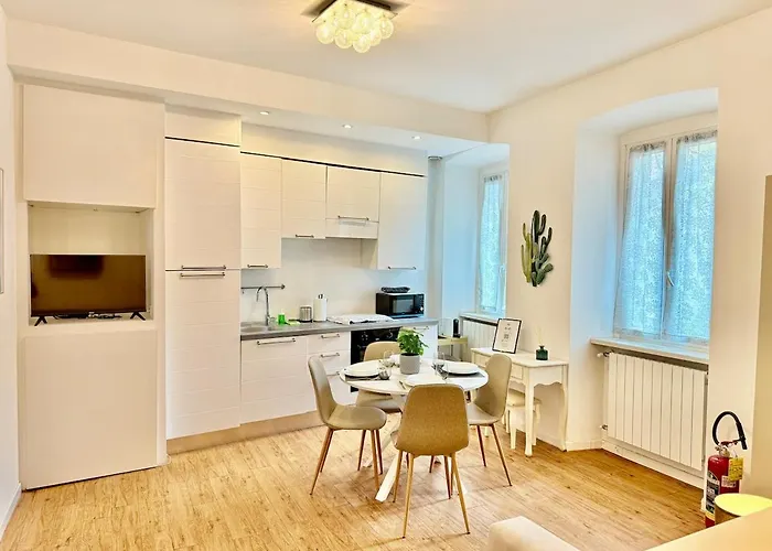Apartament Alta - Porta Dipinta 16 *